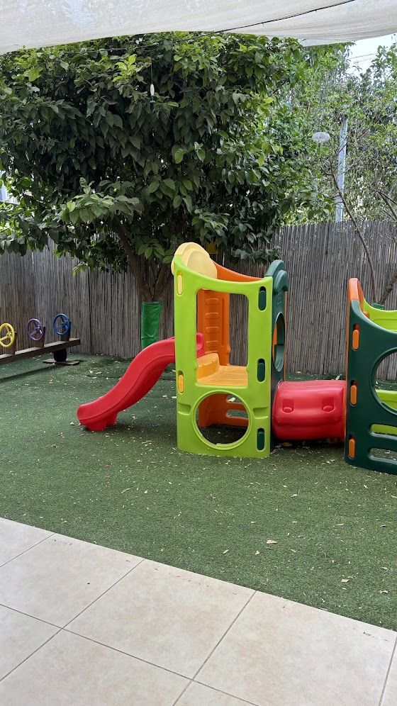 החצר – הכורם, פתח תקווה